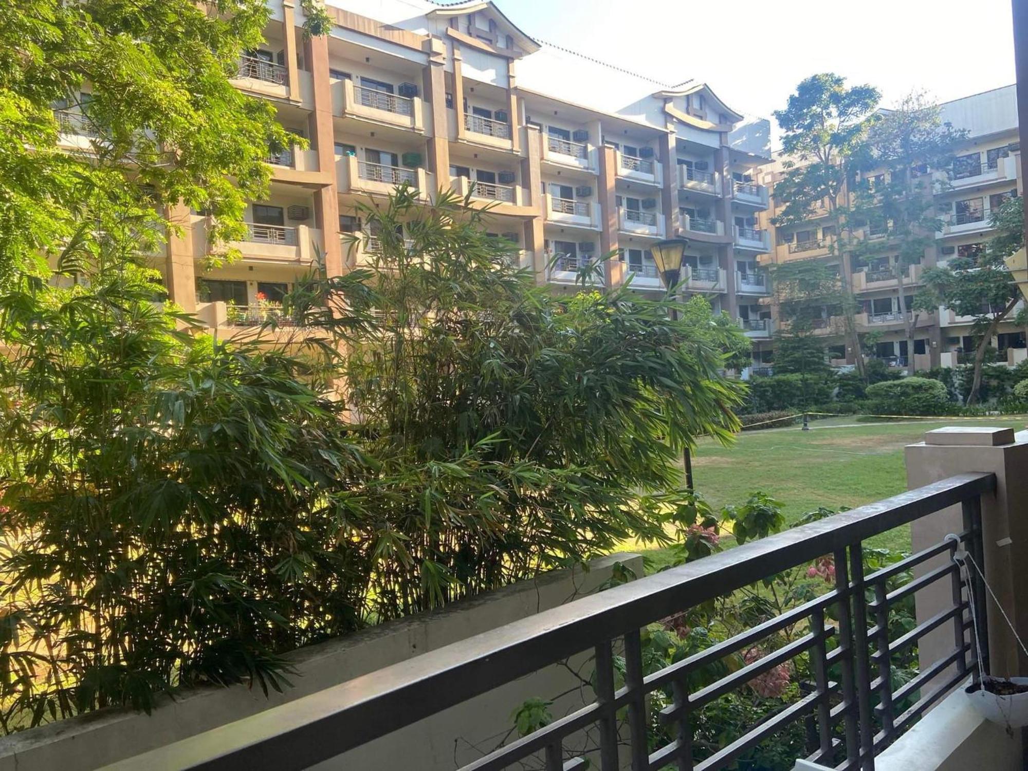 Rhapsody Residences Paranaque City Esterno foto